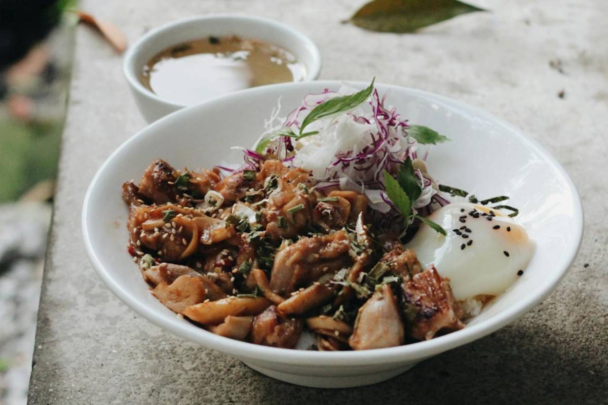 ilustrasi chicken rice bowl mustard saus tiram (pexels.com/cole yap)